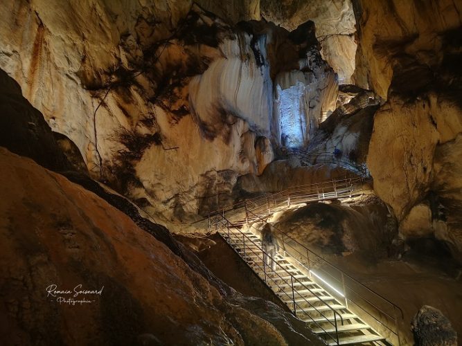 Escalier des grottes